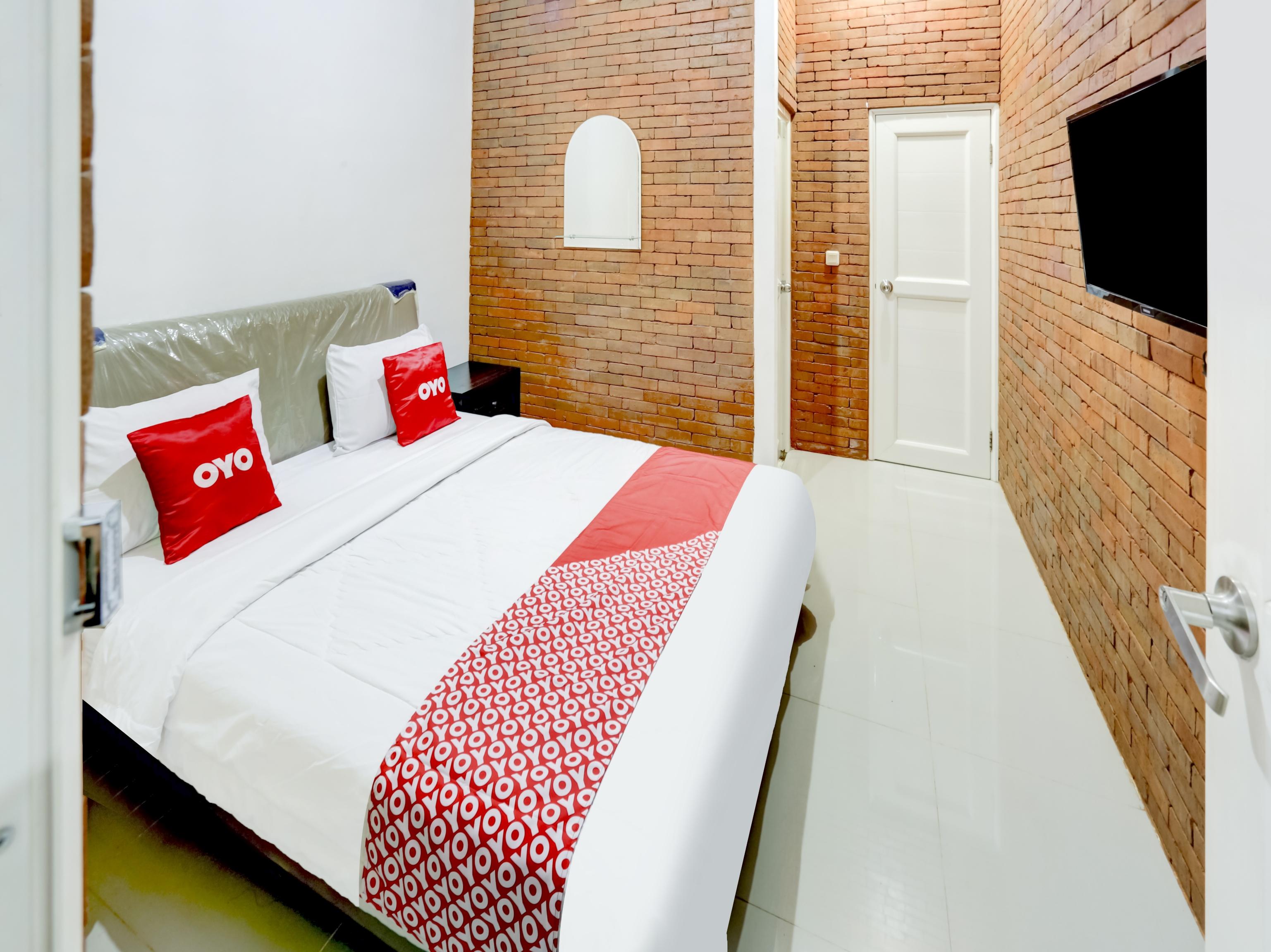 Oyo 90066 Tobana Pejaten House Jakarta Exterior photo