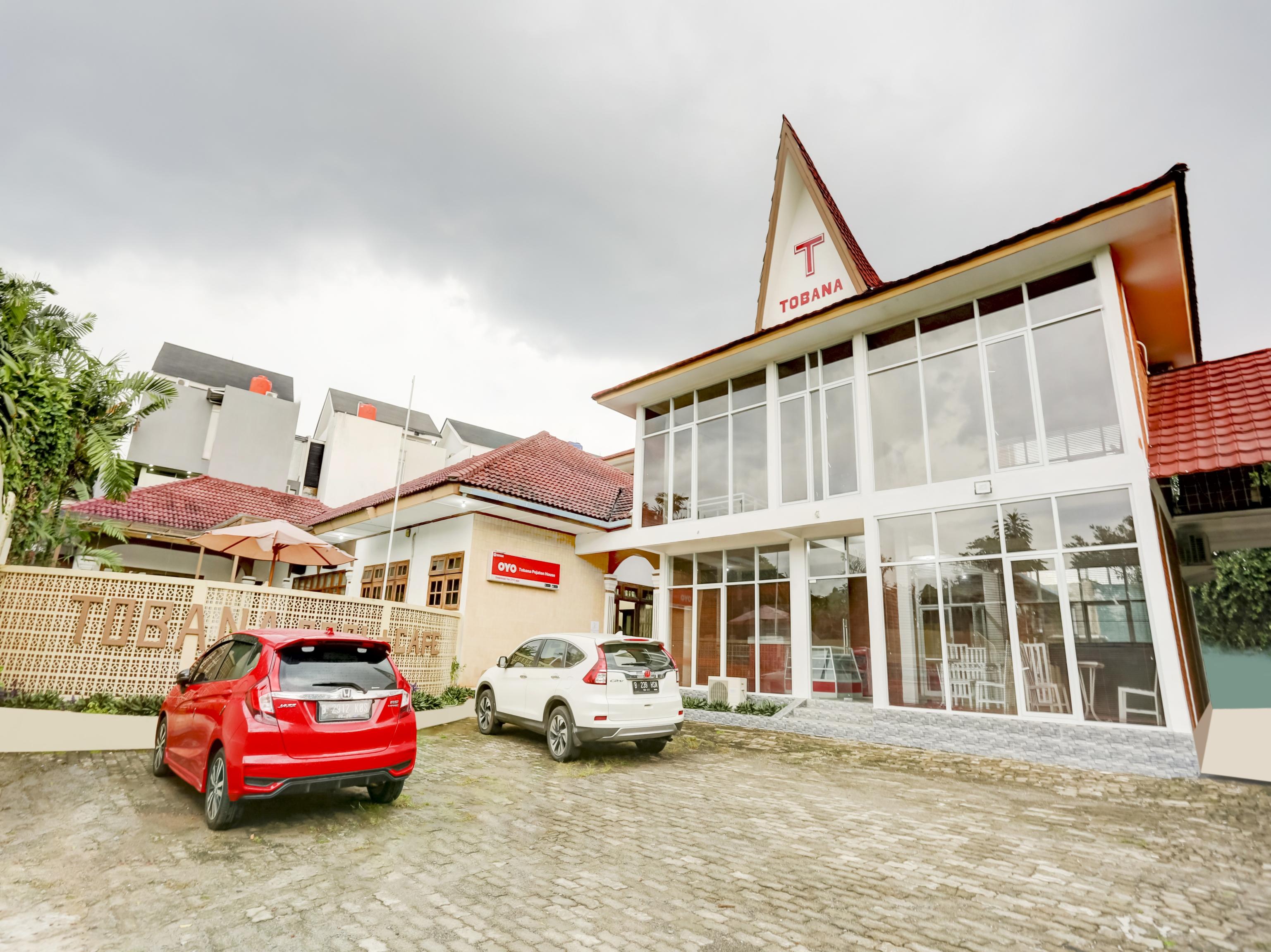 Oyo 90066 Tobana Pejaten House Jakarta Exterior photo